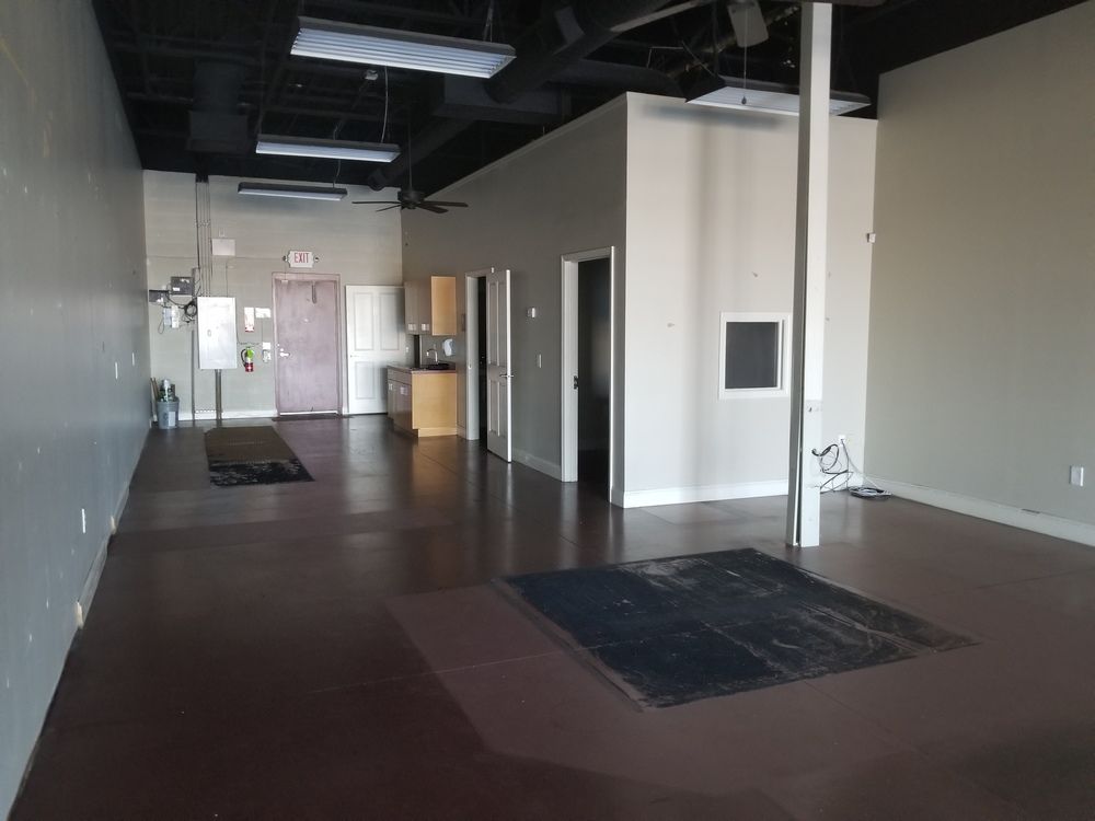 The Landing At Cedar Bluff : 9253 Kingston Pike, Knoxville, TN 37922